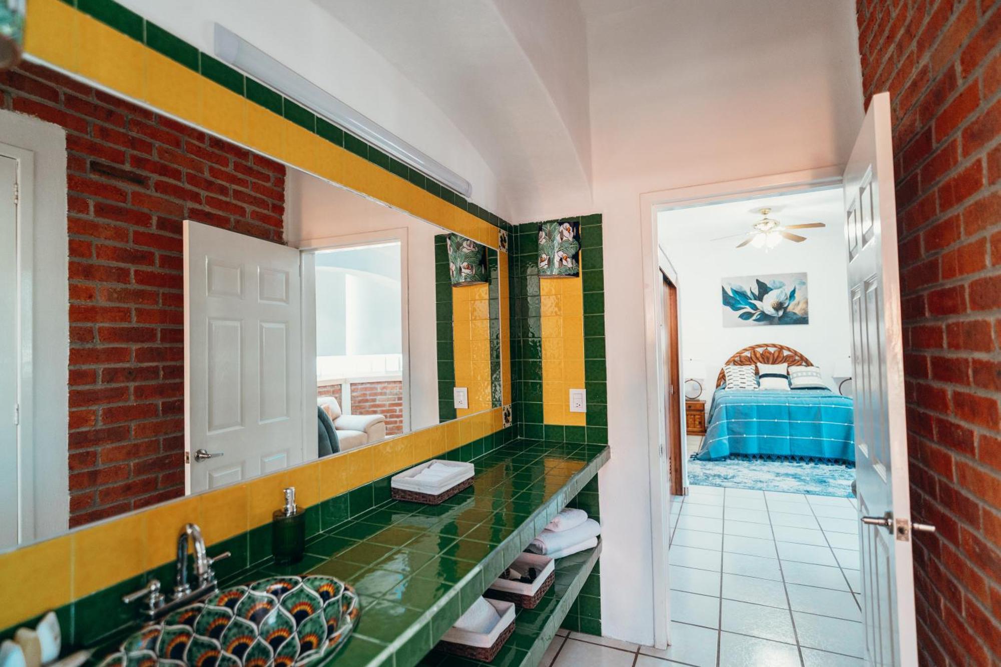 Boutique Hotel & Suites Hacienda Lord Twigg Puerto Vallarta Ngoại thất bức ảnh